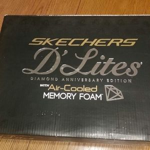 Skechers size 9 d'lites